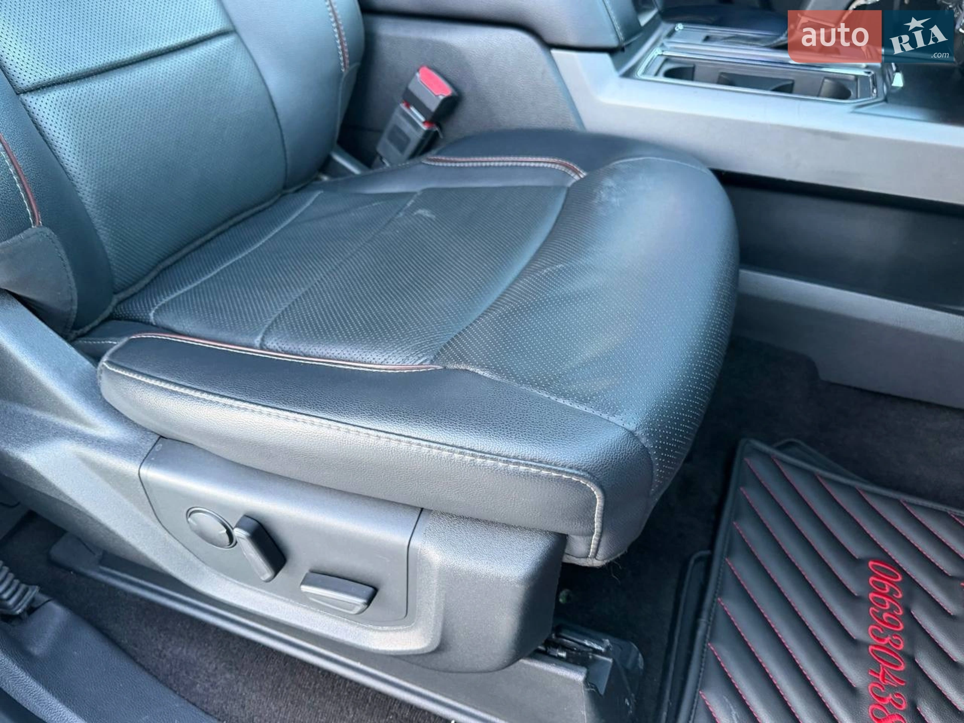 2019 Ford F-150 - мініатюра 20