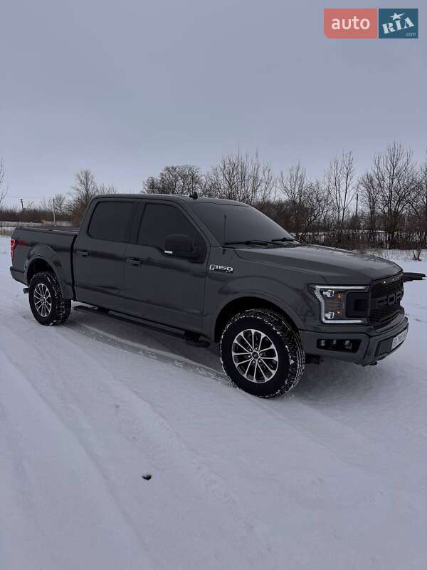 Пикап Ford F-150 2020 в Волочиске
