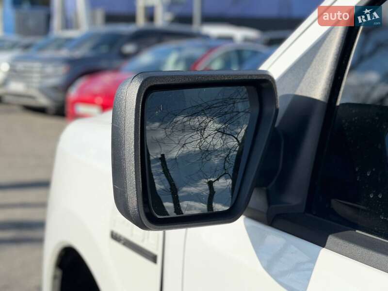 Пикап Ford F-150 2022 в Львове