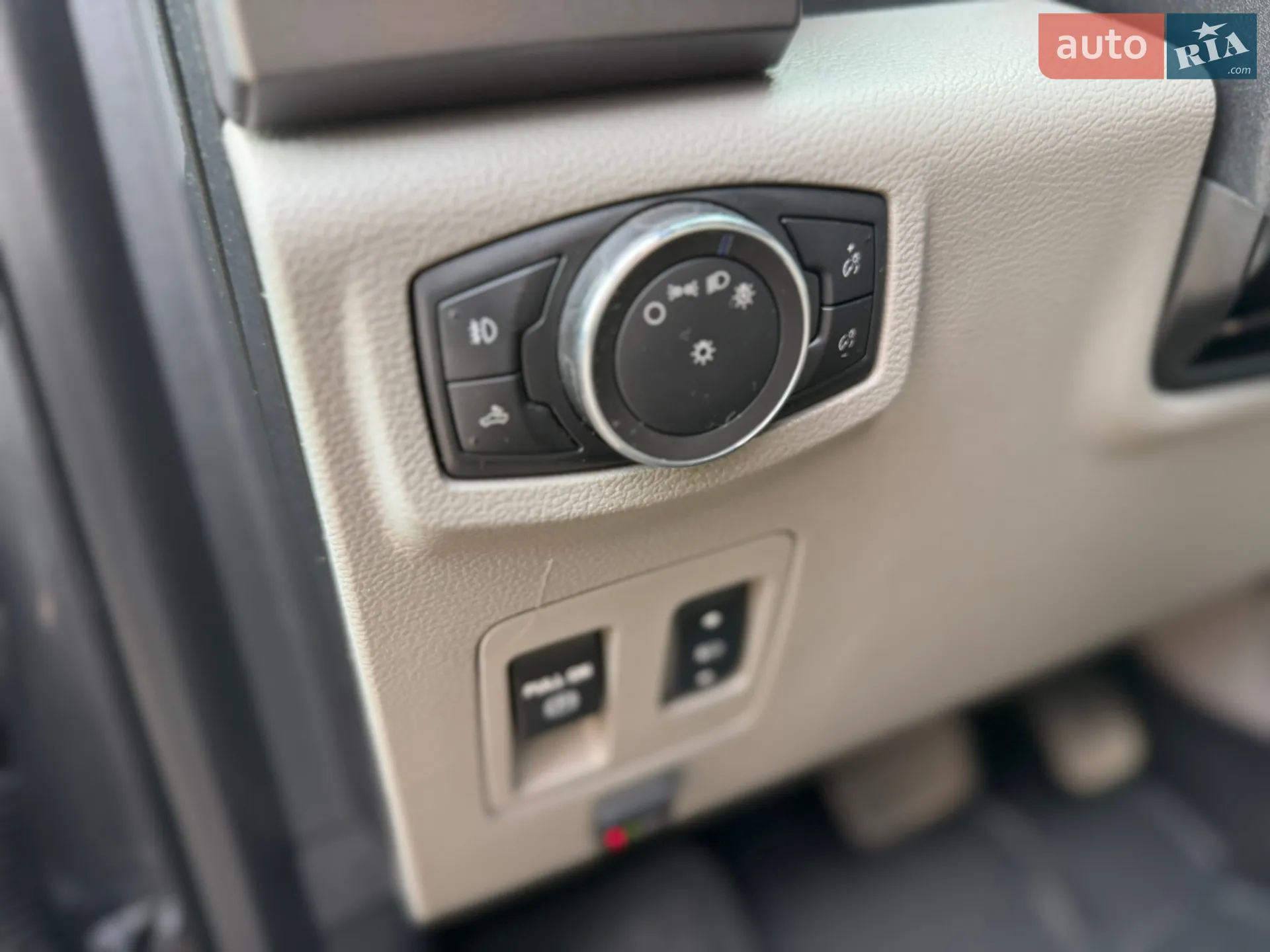 2015 Ford F-150 - мініатюра 35