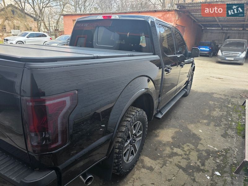 Пикап Ford F-150 2017 в Умани