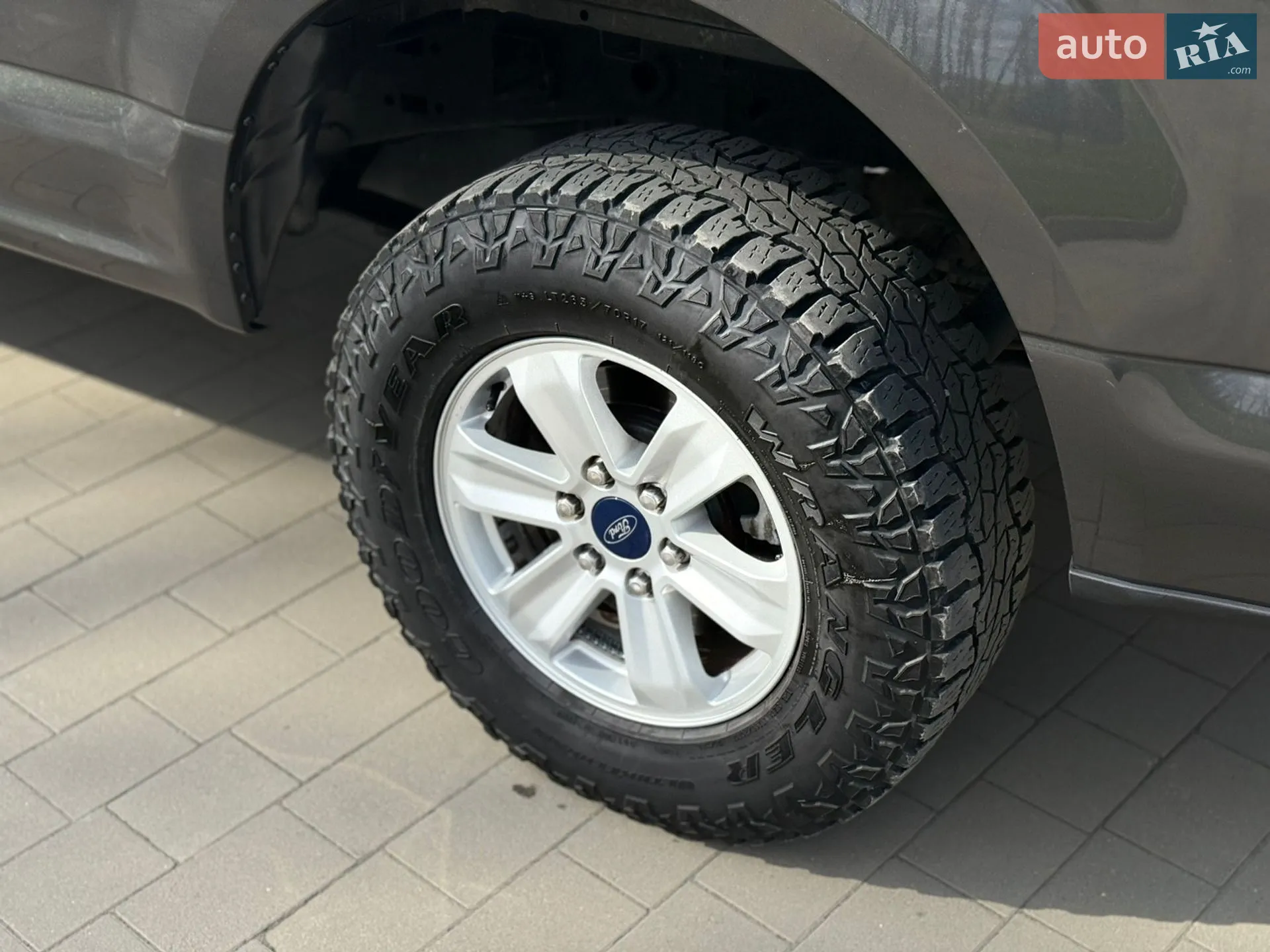 2015 Ford F-150 - мініатюра 19