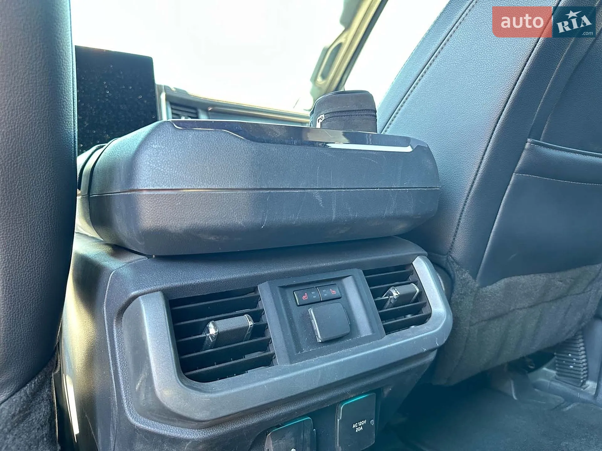 2022 Ford F-150 - мініатюра 23