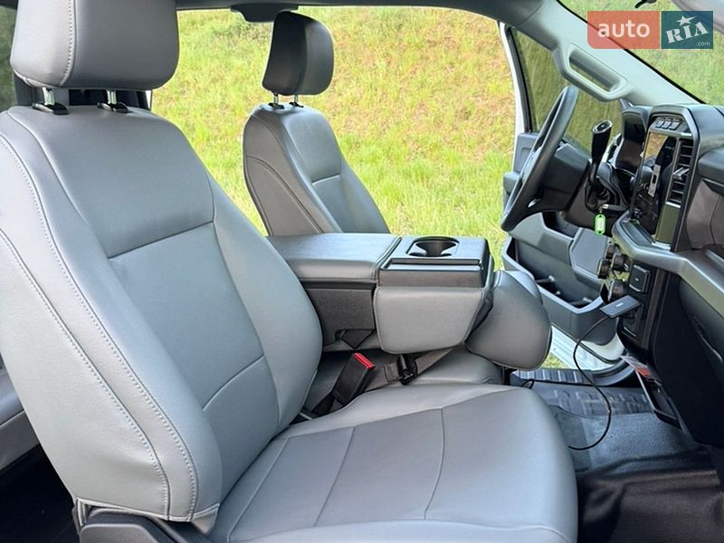 Пикап Ford F-150 2024 в Рованцах