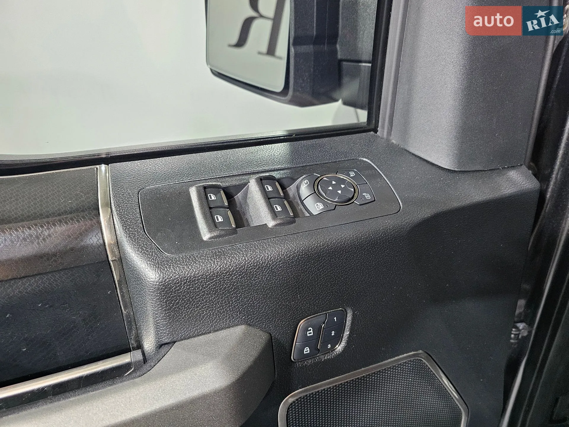 2018 Ford F-150 - мініатюра 27