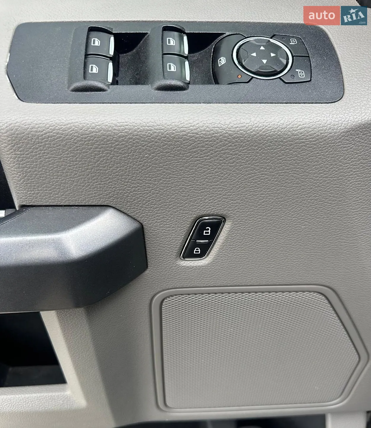 2018 Ford F-150 - мініатюра 18
