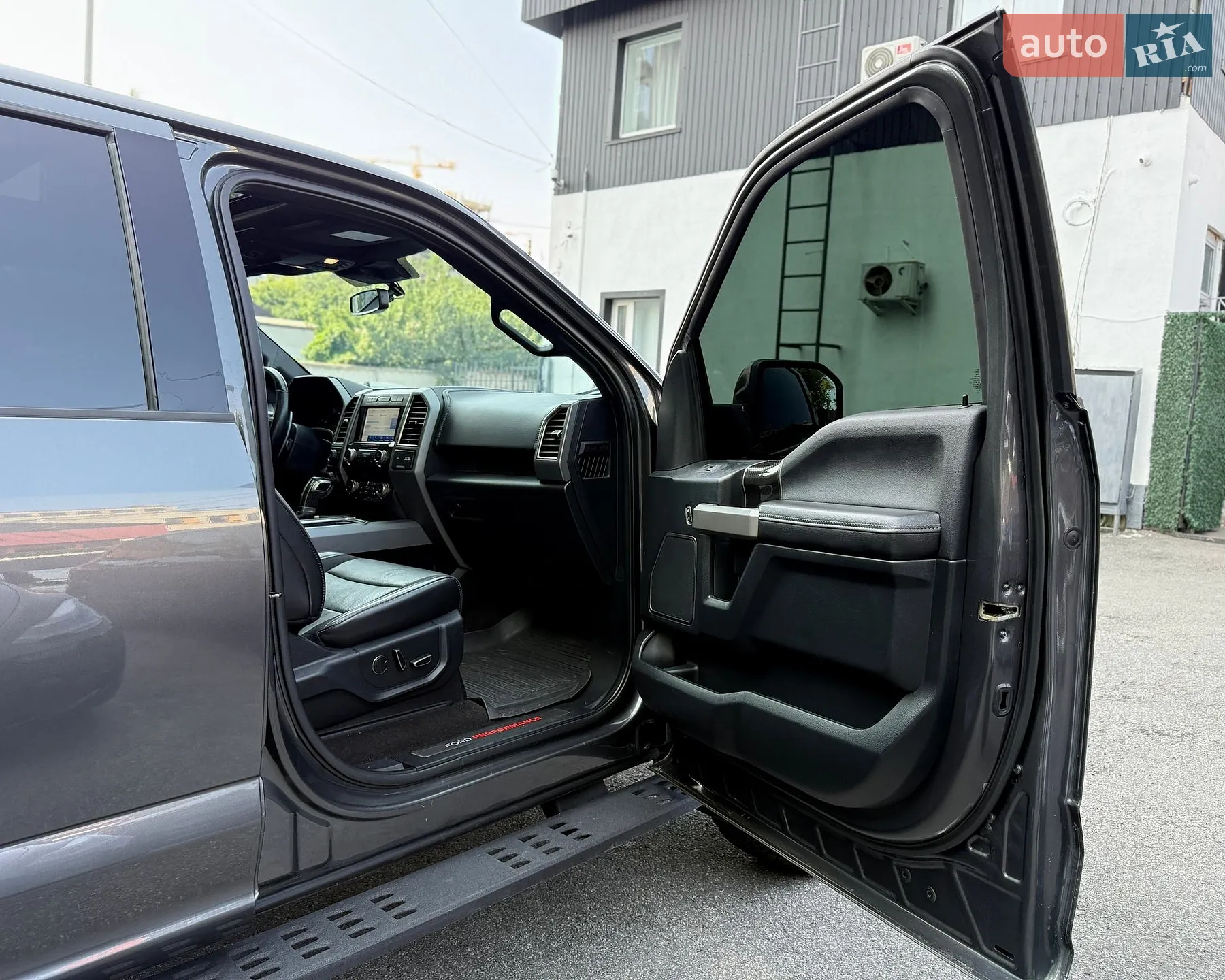 2019 Ford F-150 - мініатюра 24