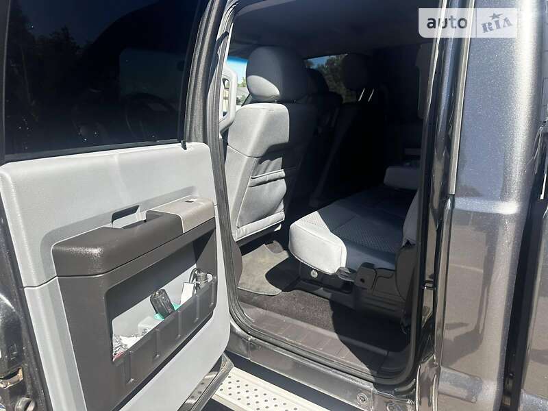 Пикап Ford F-250 2016 в Кривом Роге