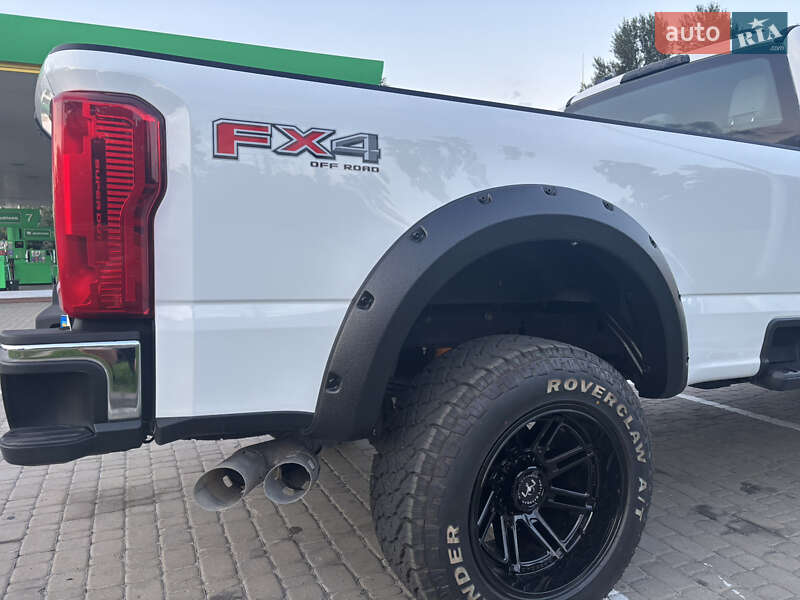 Пикап Ford F-250 2023 в Вышгороде