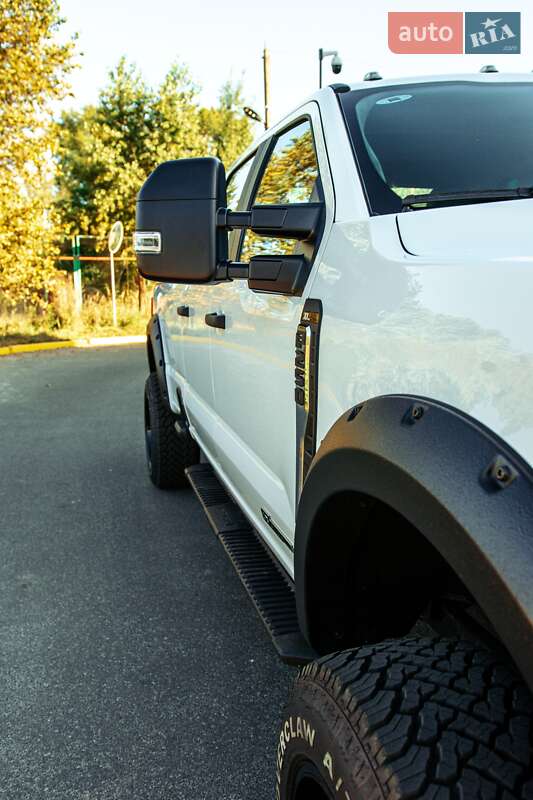 Пікап Ford F-250 2023 в Вишгороді