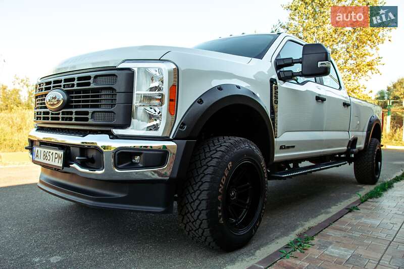 Пікап Ford F-250 2023 в Вишгороді