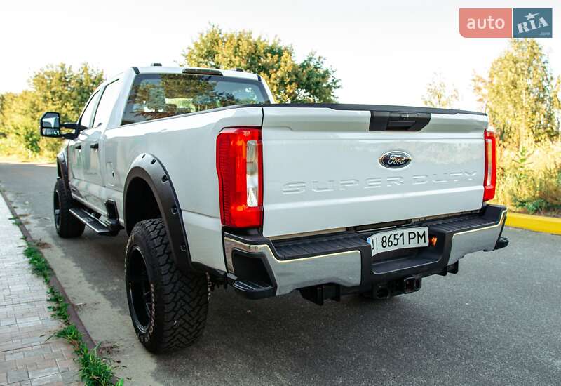 Пікап Ford F-250 2023 в Вишгороді