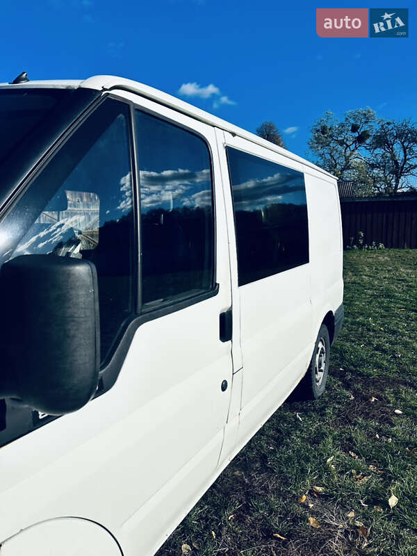 Мінівен Ford F-260 2003 в Любомлі