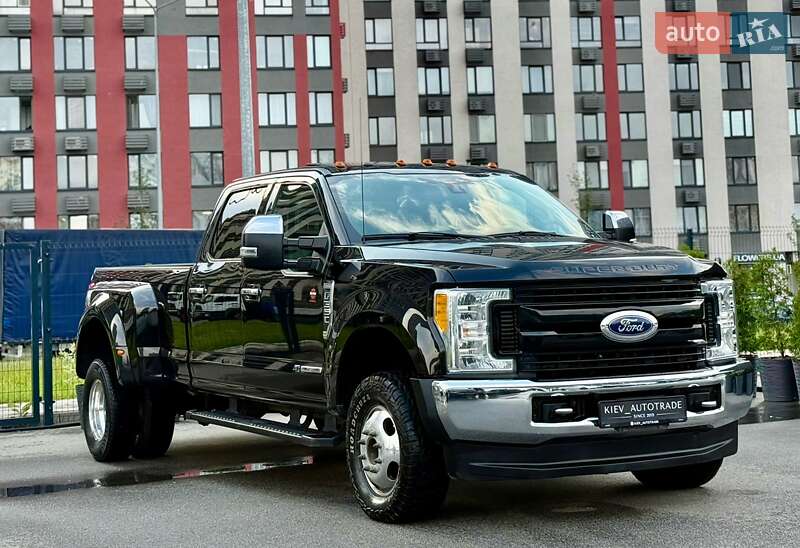 Пикап Ford F-350 2017 в Киеве