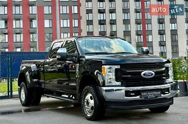 Пикап Ford F-350 2017 в 