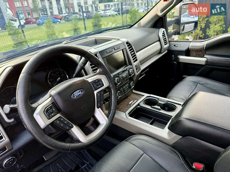 Пикап Ford F-350 2017 в Киеве