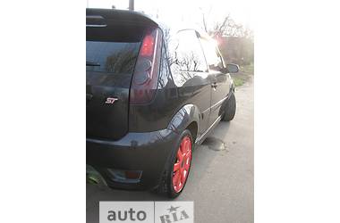 Хэтчбек Ford Fiesta 2007 в 