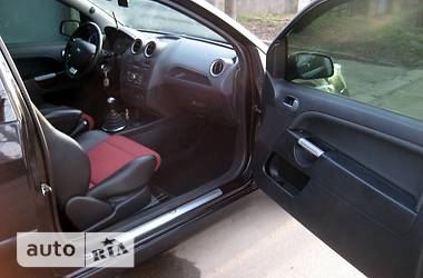 Хэтчбек Ford Fiesta 2007 в 
