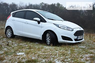 Хэтчбек Ford Fiesta 2015 в Полтаве