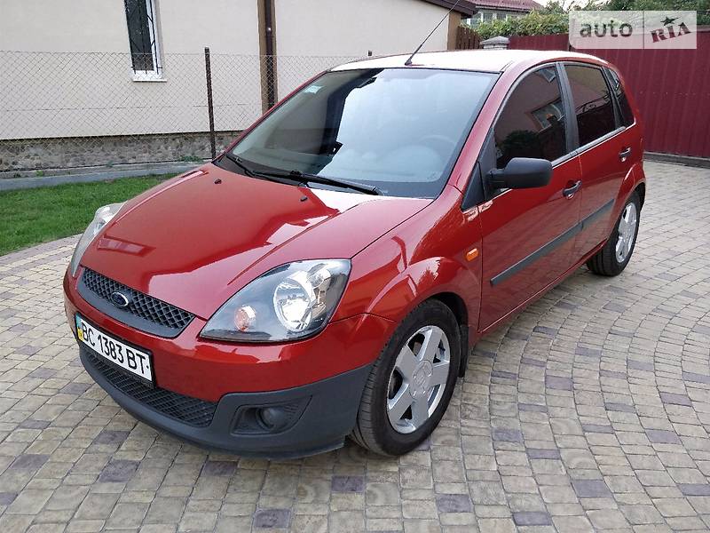 Хэтчбек Ford Fiesta 2008 в Львове