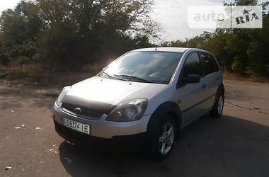 Хэтчбек Ford Fiesta 2007 в Гуляйполе