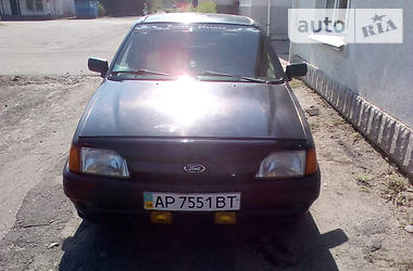 Хэтчбек Ford Fiesta 1991 в Орехове