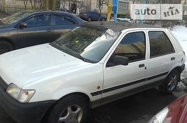 Хэтчбек Ford Fiesta 1990 в Киеве