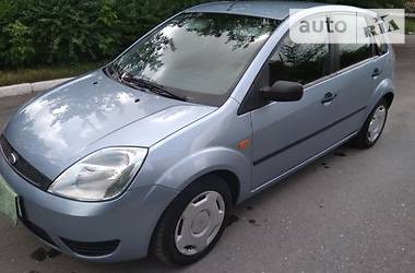 Хэтчбек Ford Fiesta 2004 в Алчевске