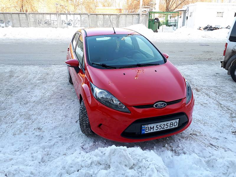 Хэтчбек Ford Fiesta 2011 в Сумах