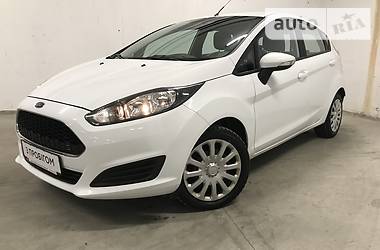 Хэтчбек Ford Fiesta 2016 в 