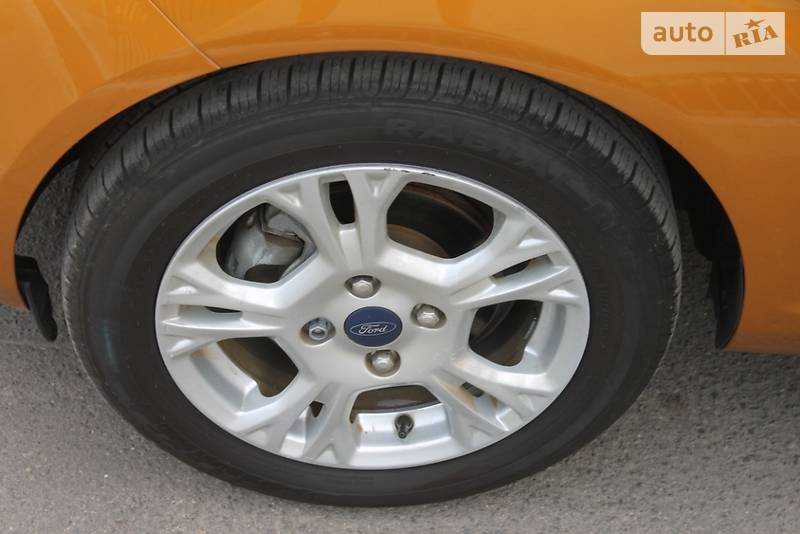 Хетчбек Ford Fiesta 2015 в Миколаєві
