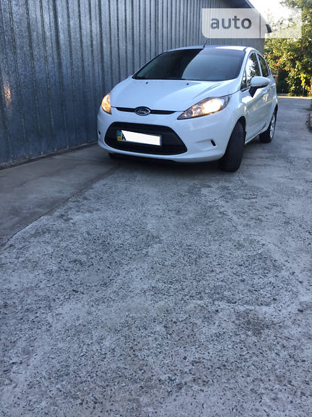 Хетчбек Ford Fiesta 2011 в Дніпрі