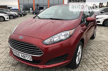 Седан Ford Fiesta 2017 в Львові