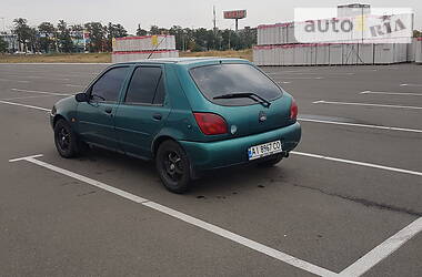 Хэтчбек Ford Fiesta 1998 в Мариуполе