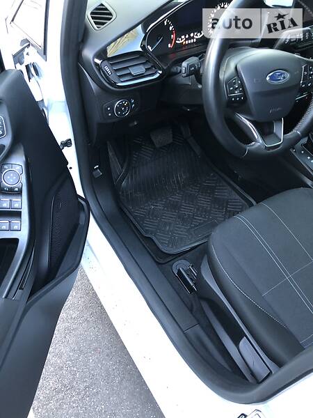 Хетчбек Ford Fiesta 2017 в Києві фото 12 Хетчбек Ford Fiesta 2017 в Києві