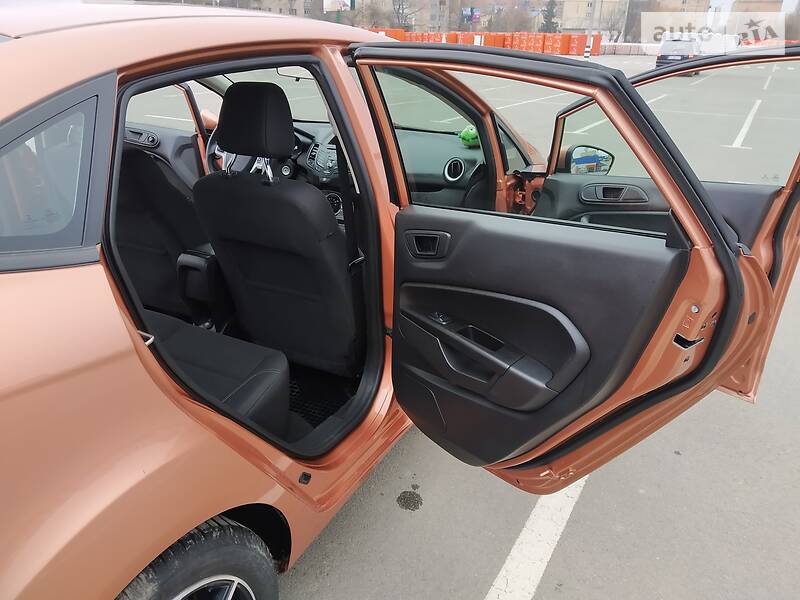 Седан Ford Fiesta 2017 в Каменец-Подольском