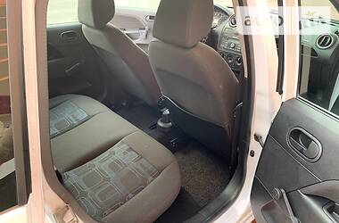 Хэтчбек Ford Fiesta 2008 в 