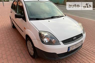 Хэтчбек Ford Fiesta 2008 в 