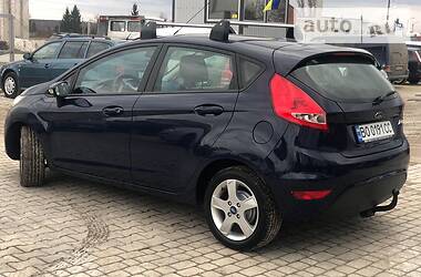 Хэтчбек Ford Fiesta 2009 в 
