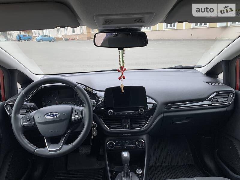 Хетчбек Ford Fiesta 2017 в Тернополі
