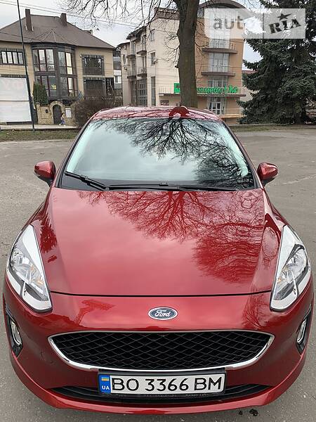 Хетчбек Ford Fiesta 2017 в Тернополі