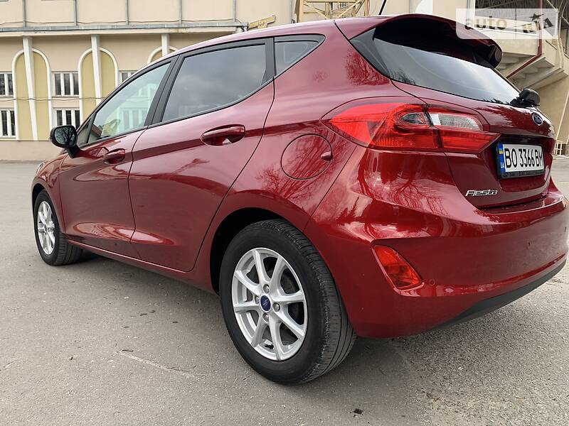 Хетчбек Ford Fiesta 2017 в Тернополі