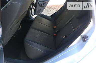 Хетчбек Ford Fiesta 2012 в 