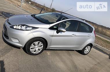 Хэтчбек Ford Fiesta 2012 в Львове