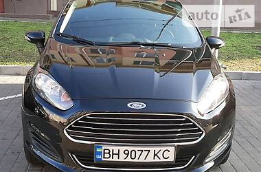 Хетчбек Ford Fiesta 2016 в 