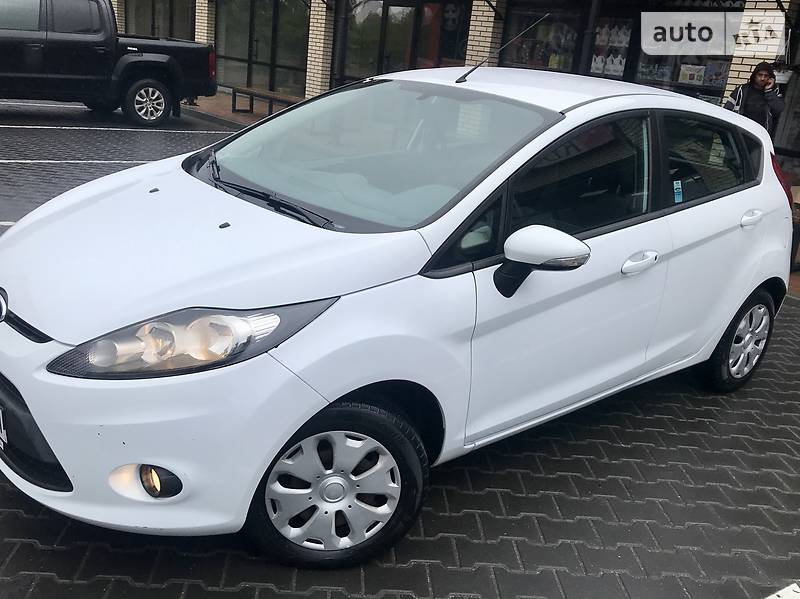 Хетчбек Ford Fiesta 2010 в Хмельницькому