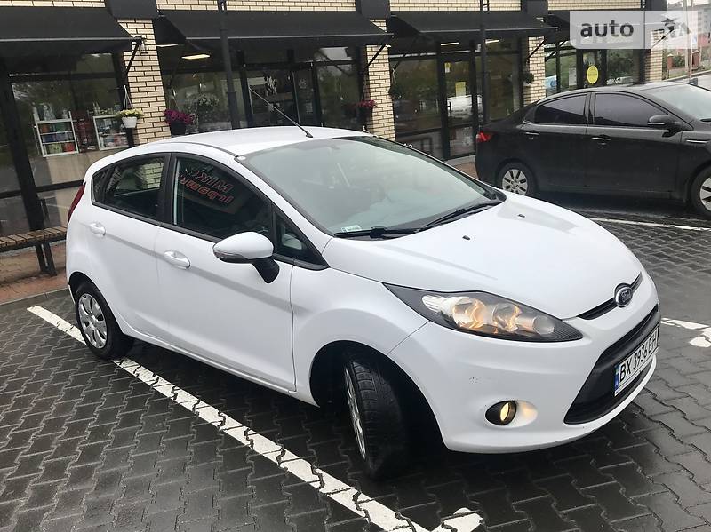 Хетчбек Ford Fiesta 2010 в Хмельницькому