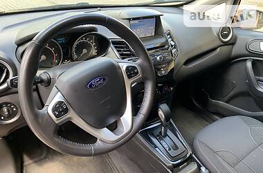 Седан Ford Fiesta 2015 в Херсоне