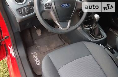 Купе Ford Fiesta 2011 в Сумах