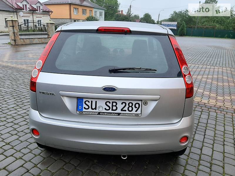 Хетчбек Ford Fiesta 2008 в Самборі